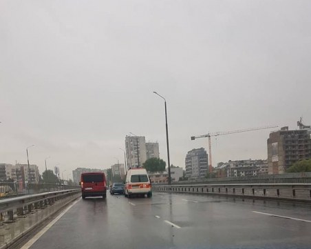 Две верижни катастрофи в Пловдив! Шест коли са се нанизали