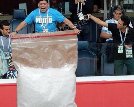 Марадона стана за посмешище в социалните мрежи СНИМКИ