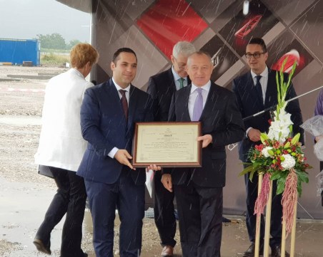 Министърът на икономиката в Пловдив: До края на годината в България ще бъде сглобен автомобил