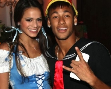 Бруна изневери на Неймар преди осминафинала на световното ВИДЕО