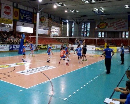 Виктория Волей на полуфинал а държавното за кадети