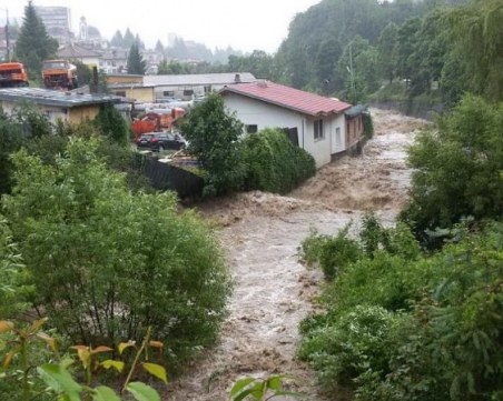 След потопа: Община Чепеларе се надява на помощ от държавата ВИДЕО