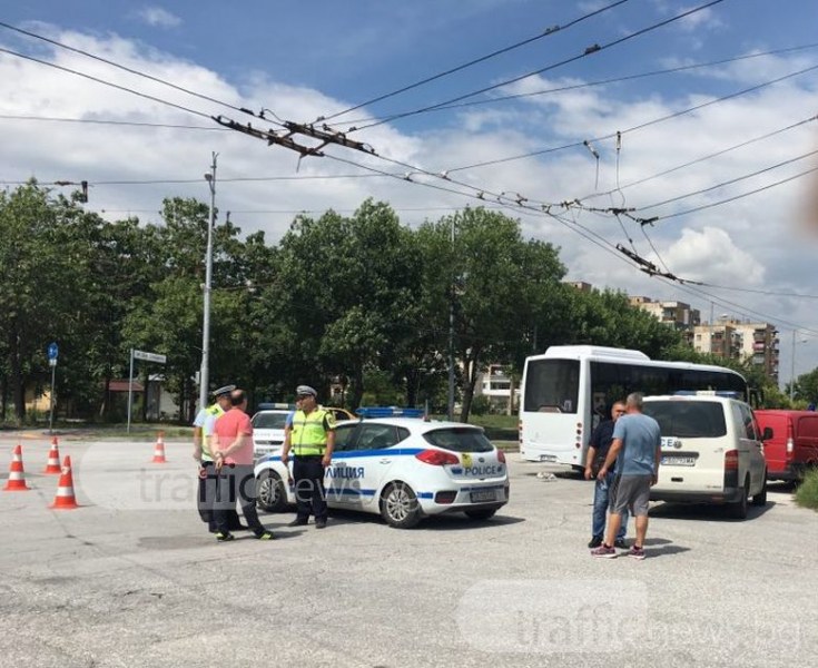 Автобус прегази пешеходец в Тракия, районът е отцепен