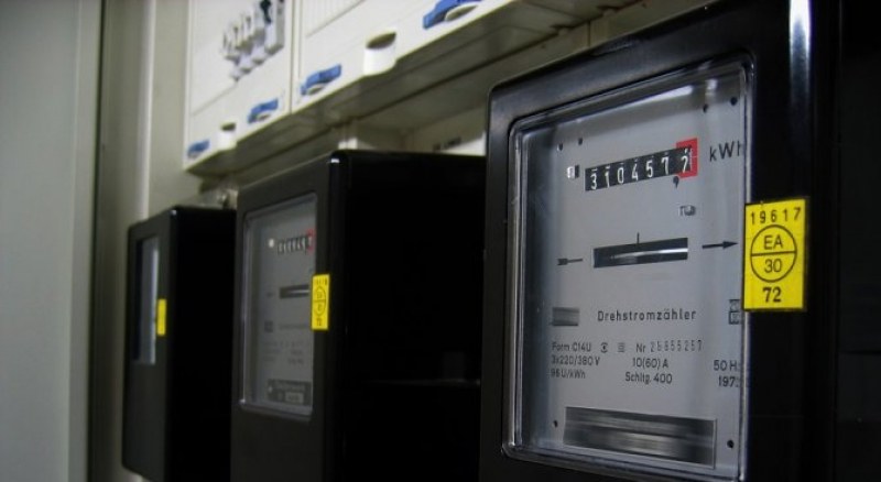 Извънредно отчитат електромерите заради новите цени на тока от 1 юли