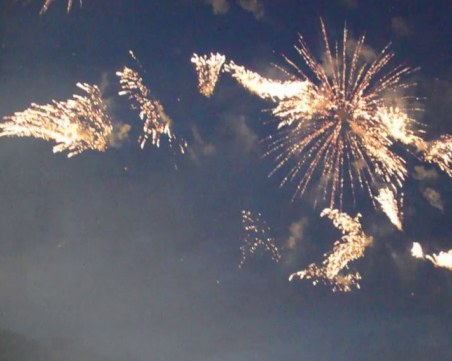 Бебета плачат, кучета лаят, в Кършияка е като на война! Кой разреши подобно безумие? ВИДЕО