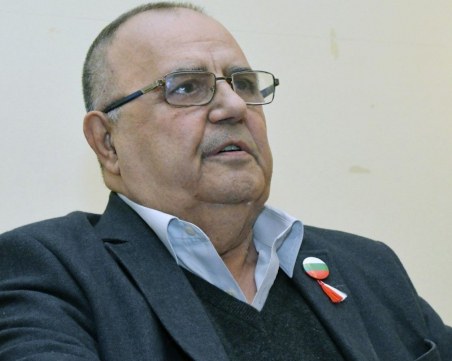 Божидар Димитров е починал в дома си, навръх рождения ден на дъщеря си