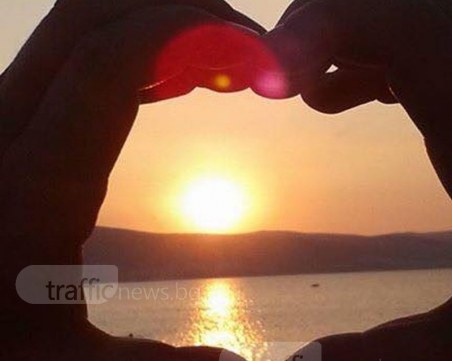 Стотици посрещнаха изгрева на 