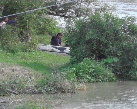 Все още издирват водолаза, изчезнал след екстремно спускане