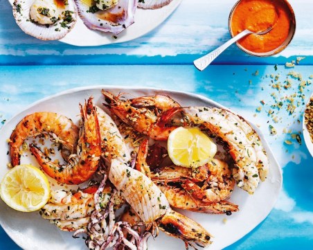 Хапвайте сьомга и морски дарове, удължават живота с поне две години