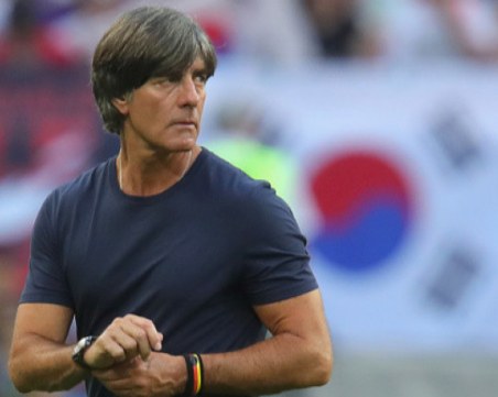 Изненада! Йоахим Льов остава начело на Германия