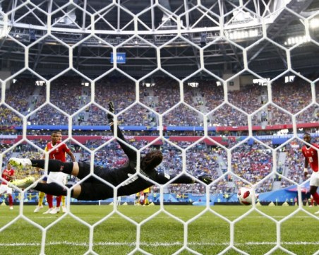 Швеция пречупи Швейцария в здрав мач и е на четвъртфинал