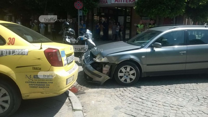 Кола блъсна жена в Кючука! Районът е отцепен СНИМКИ