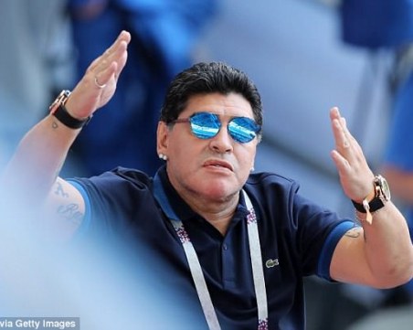 Марадона изригна: Реферът ограби Колумбия ВИДЕО