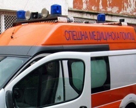 Мъж се хвърли от осмия етаж пред погледите на куп майки с деца
