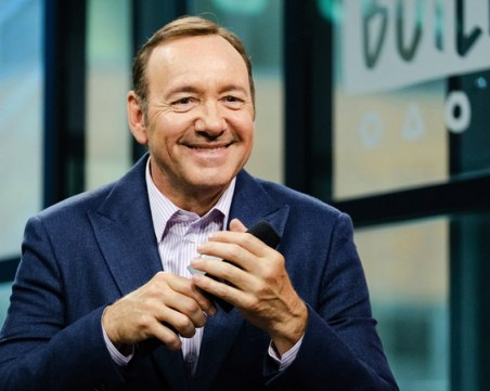 Още трима мъже обвиниха Кевин Спейси в сексуален тормоз