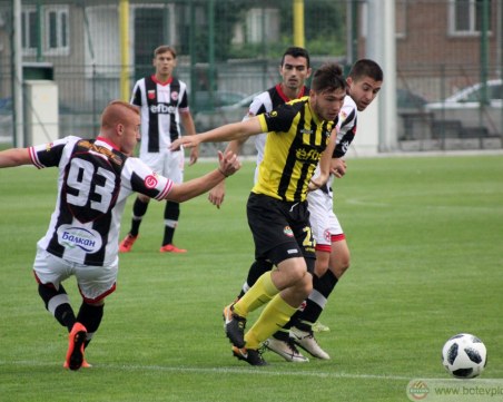 Пороят провали контролата на Ботев в Коматево