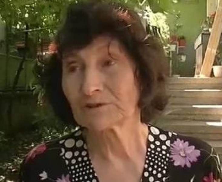 Пенсионерка даде 13 000 лева и 500 паунда на “ало“ измамници, заплашили я с изнасилване