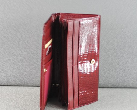 Пловдивчанка изгуби портмонето си в Кючука, намирали ли сте го?