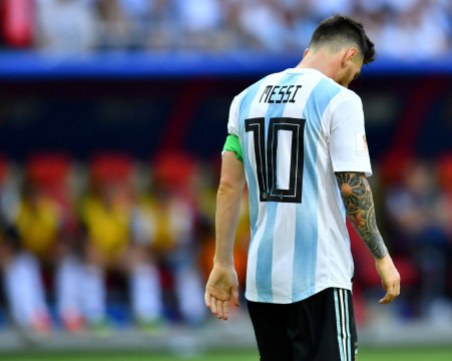 Фен на Меси почина след опит да го имитира