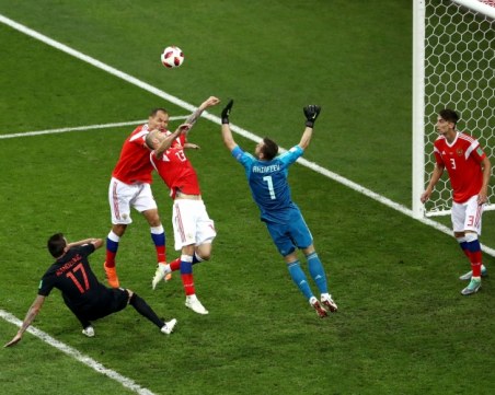 Хърватия на полуфинал след драма с дузпи