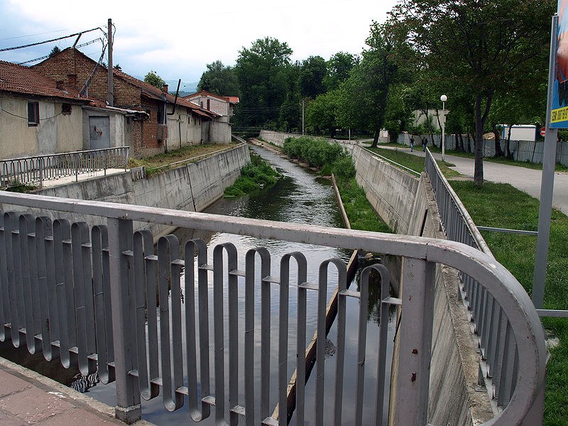 Няма и следа от сестричката на удавеното момиченце в Луда Яна