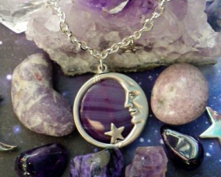 Проверете какъв камък съответства на зодията ви