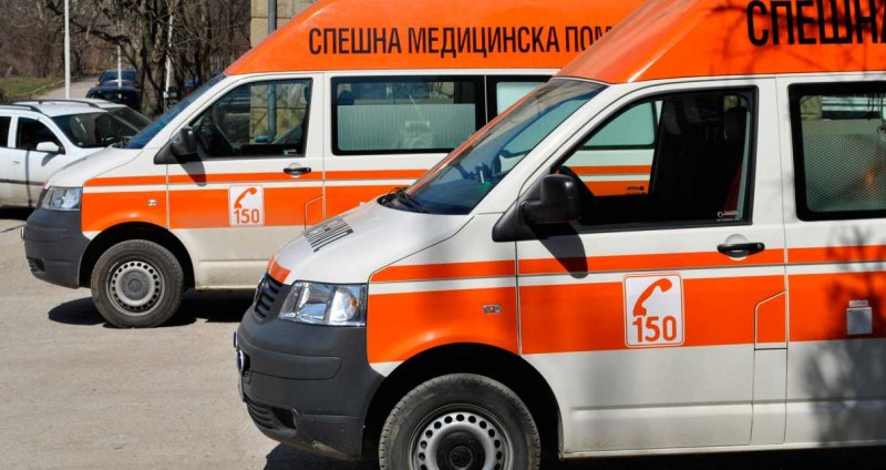 Мъж е тежко ранен и с опасност за живота след мощна експлозия в трафопост