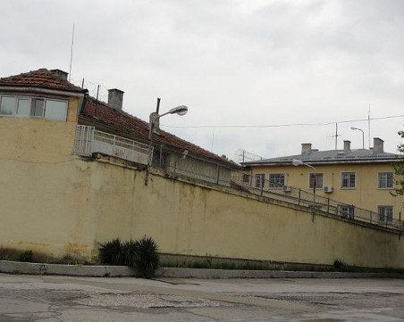 Затворник изчезна от болница в Пловдив