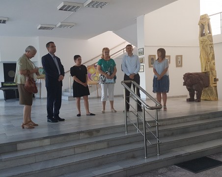 Набират средства за закупуване на уреди за деца с двигателни увреждания СНИМКИ