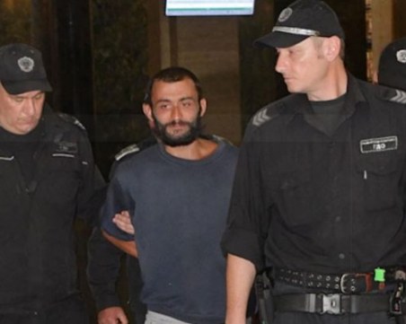 Психично болният, убил баща си, не помнел нищо