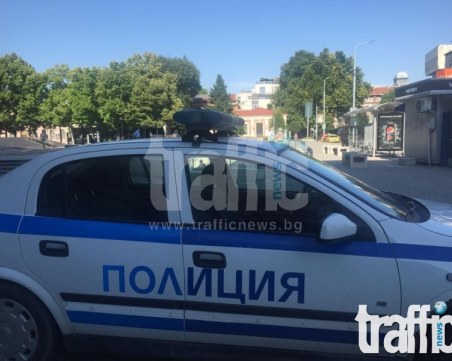 Трима борци заплашвали с нож чужденци на Слънчев бряг и ги обирали, заловиха ги