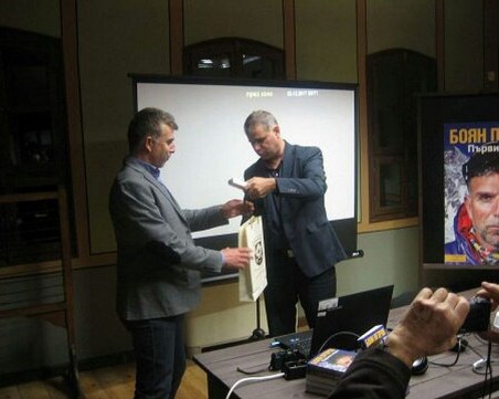 Боян Петров става почетен гражданин на Перущица посмъртно