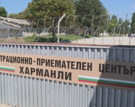 Джамбазки: Бежанските центрове веднага да се закрият, празни са