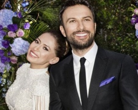 Певецът Таркан стана баща на дъщеричка СНИМКИ