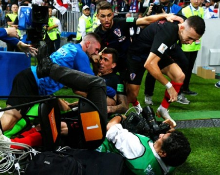 Припознахме се в подвига на хърватите. А трябва ли?