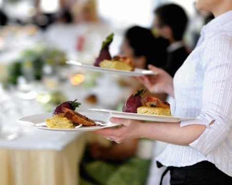 8 трика, чрез които ресторантите манипулират клиентите