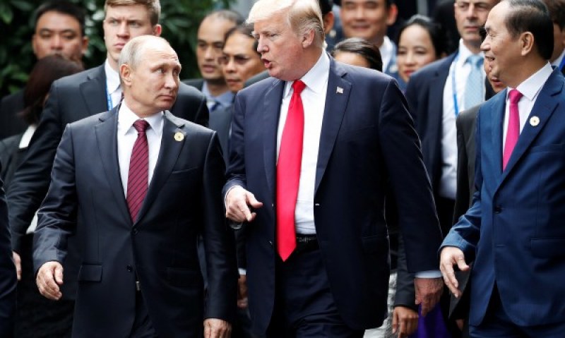 Историческа среща! Путин и Тръмп на четири очи днес