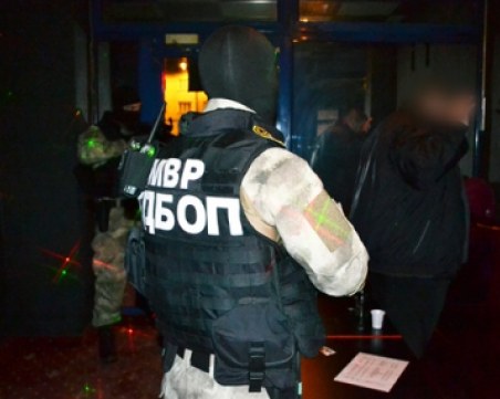 ГДБОП разби “клуб“ за сексуални услуги и трафик на хора