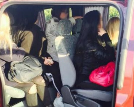 Пипнаха нелегална клиника, която продавала бебета в чужбина