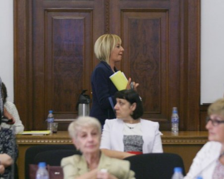 Променят методиката за ТЕЛК! Край на инвалидност за шипове и избити зъби