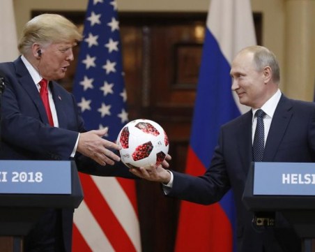 Шварценегер: Тръмп изглеждаше като “варен макарон“ до Путин ВИДЕО