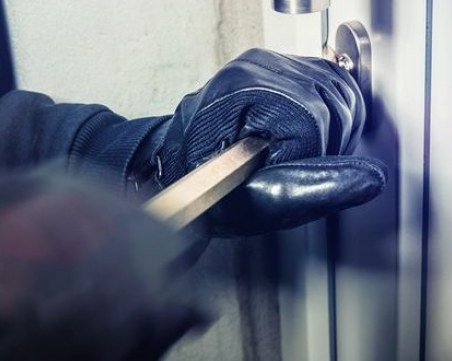 Арестуваха двама пловдивчани, задигнали алуминиеви профили