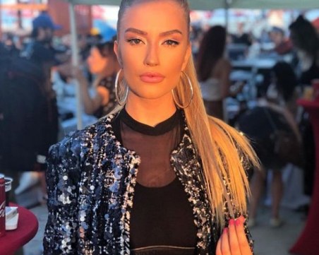 Тита кандидатства в УНСС, не успя на първо класиране