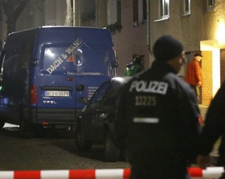 Германия иска екстрадирането на 14-годишния, заподозрян за участие в групово изнасилване