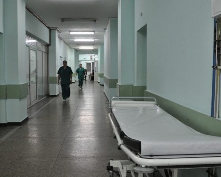 Ампутираха крака на младия мъж, който катастрофира край морето днес