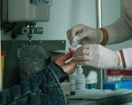 Четирима пловдивчани са заразени с ХИВ, откриха го случайно