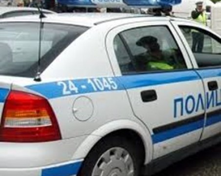 Млад мъж изправи на нокти всички, заплаши, че ще скочи от II етаж на болница