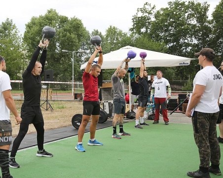 Пловдивчани тестваха предела на физическите си възможностите СНИМКИ