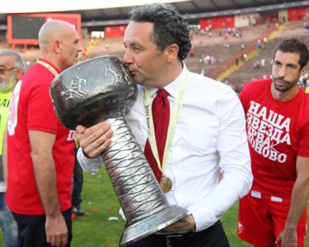 Словенец трикратен шампион поема Левски