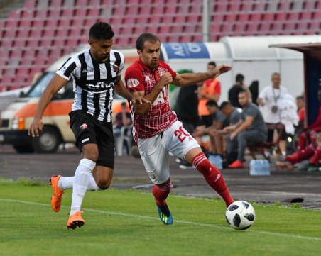 ЦСКА-София се справи лесно с Локо Пловдив